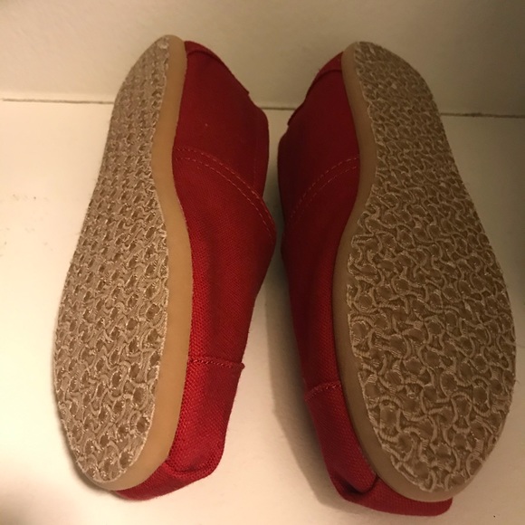 TOMS
Ladies Slip On Canvas Alpargata Classic Shoes - Picture 2 of 5